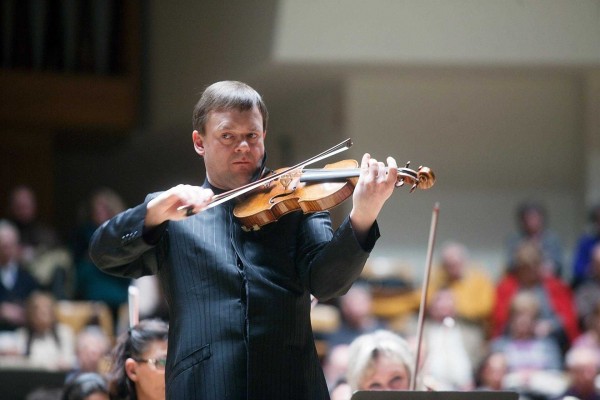 Franz Peter Zimmermann y la OV interpretan el concierto para violín de Mendelssohn