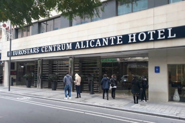 Los hoteles de Alicante afianzan su ocupación anual con una tasa del 76% gracias a diciembre