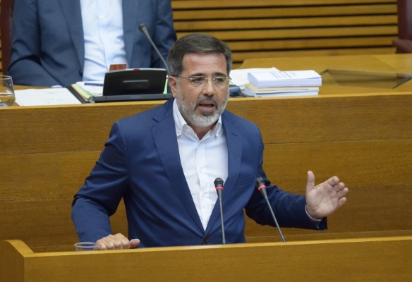 Alfredo Castelló no sabe si acudirá a declarar al juzgado o presentará un escrito