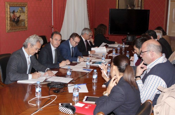El PP aprueba las cuentas de la Agencia Local: suben un 14%, pero se 'olvidan' de Capçalera