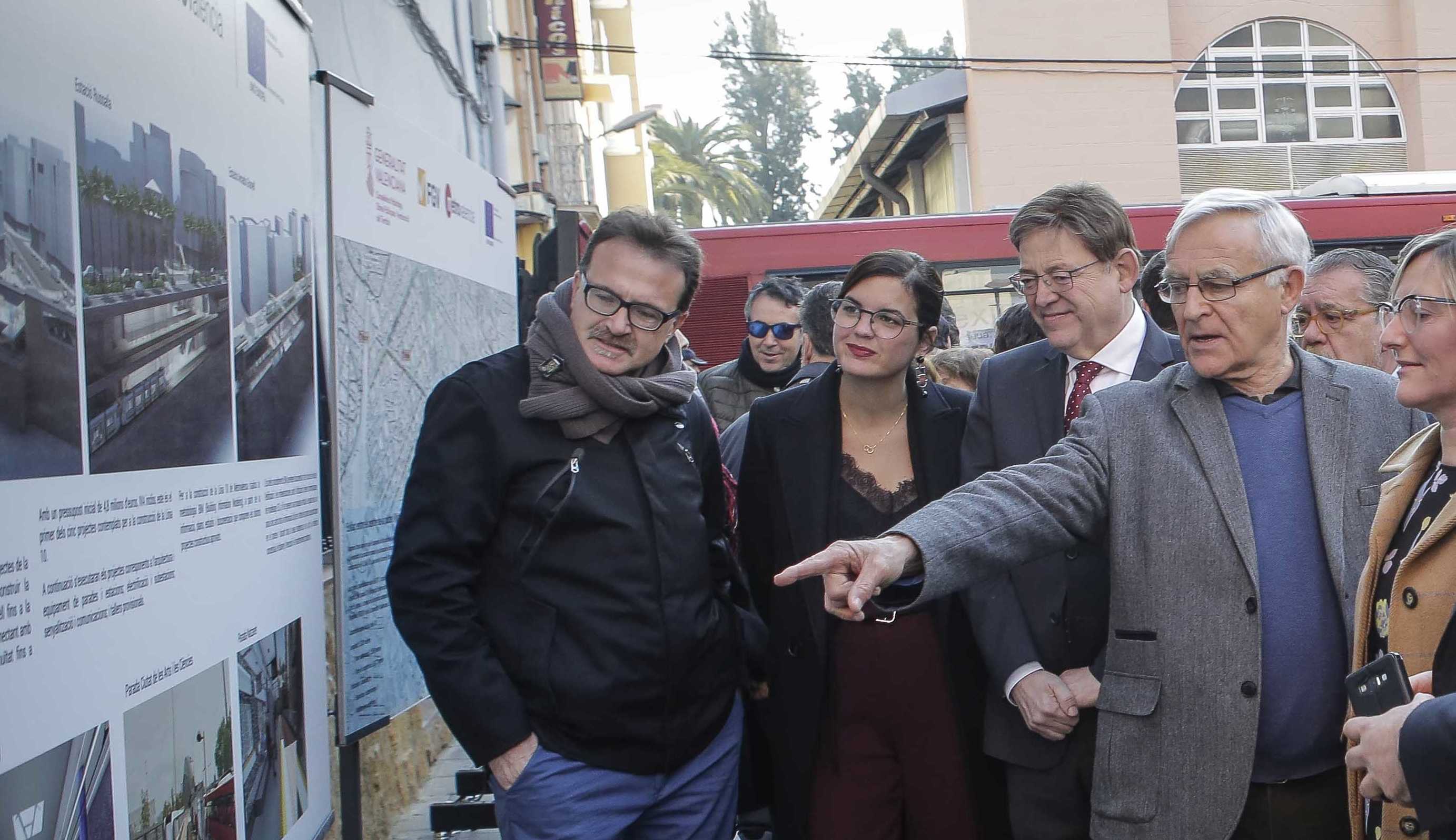 Grezzi, Gómez, Puig, Ribó, Vilar y Salvador, este miércoles en Nazaret. Foto: AYTO DE VLC - 