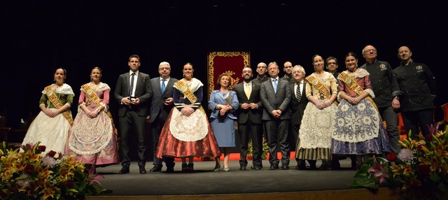 Conchita Catalán, Llorens Bort, Leandre Adsuara y Conquistando Escalones, los 'Premis 20 de Febrer'