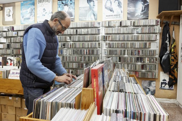 ¿Una ciudad sin tiendas de discos?: Radiografía del exiguo negocio musical que hay en Castellón