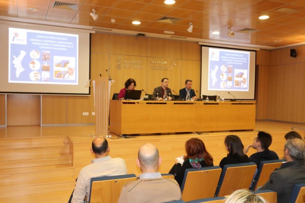 Turisme presenta las ayudas para empresas y entidades locales en 2019 por valor de 8,7 millones de euros