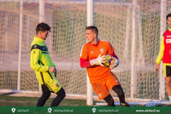 
Elche acaba la primera vuelta con menos puntos que las últimas diez campañas en Segunda