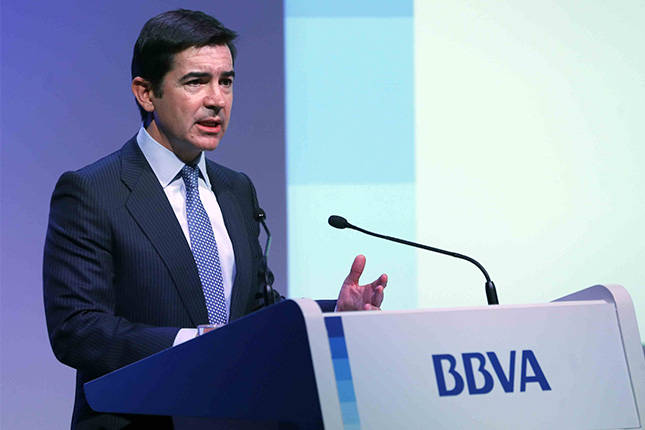 El presidente del BBVA confirma que la entidad contrató los servicios del excomisario Villarejo