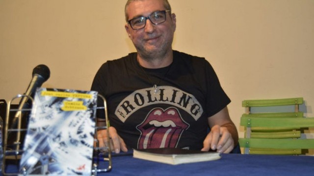 Carles Ventura gana Tiana Negra con  una novela ambientada en la Ruta del Bakalao


