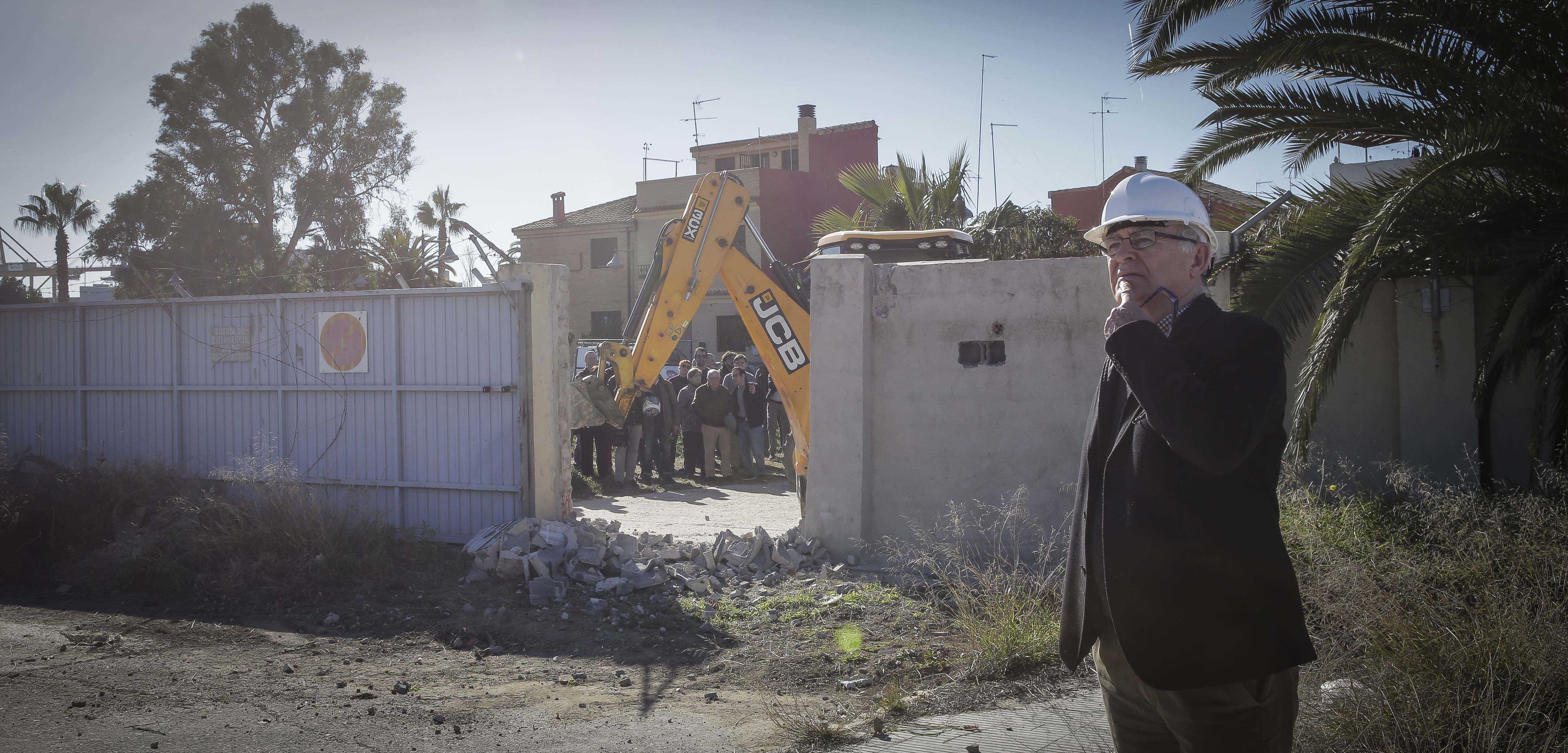 Ribó critica que los presupuestos 