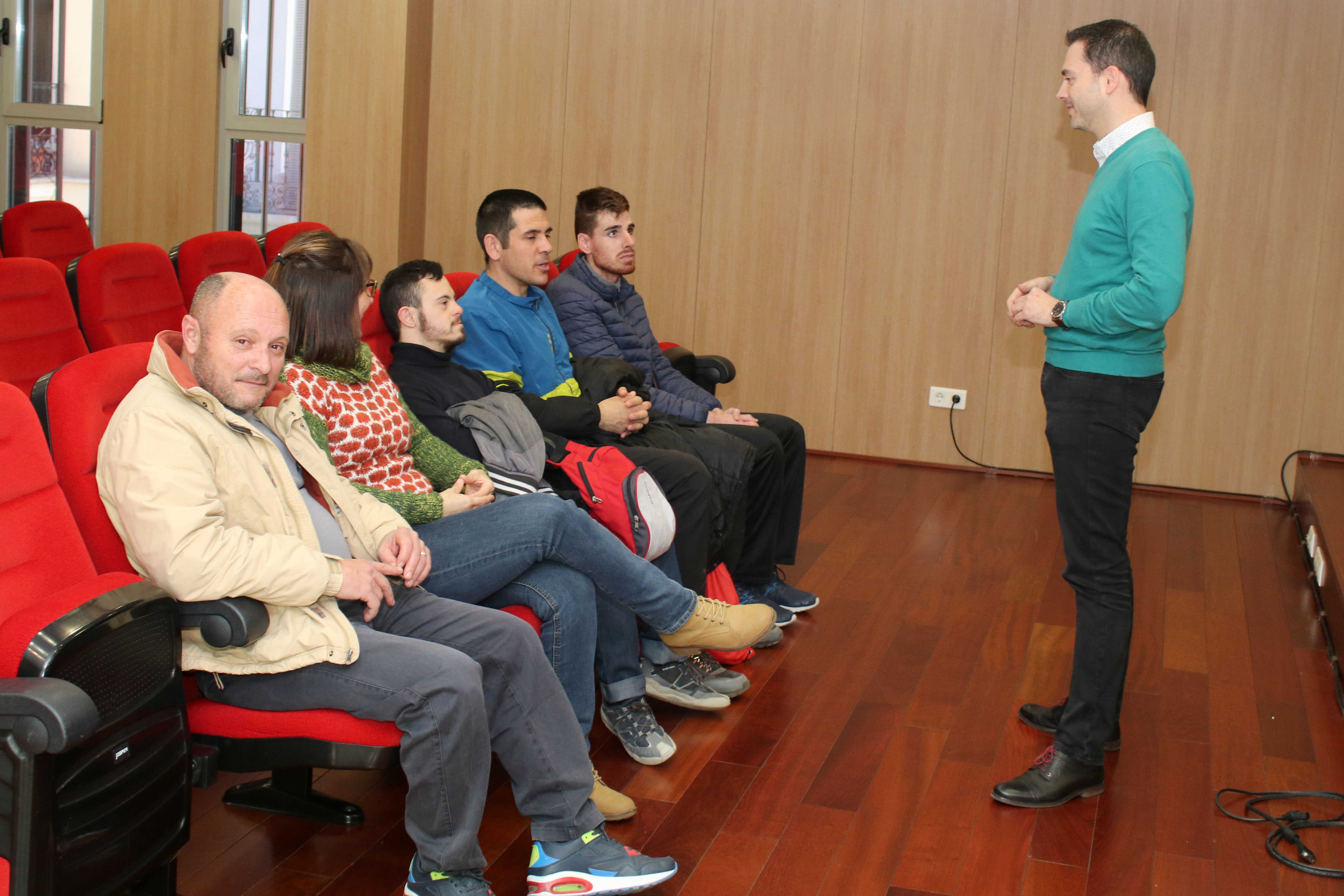 Onda mantendrá a lo largo de este año las becas de trabajo para personas con discapacidad