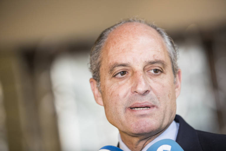 El juez cita a Camps el 30 de enero como investigado por el contrato de 'Orange Market'