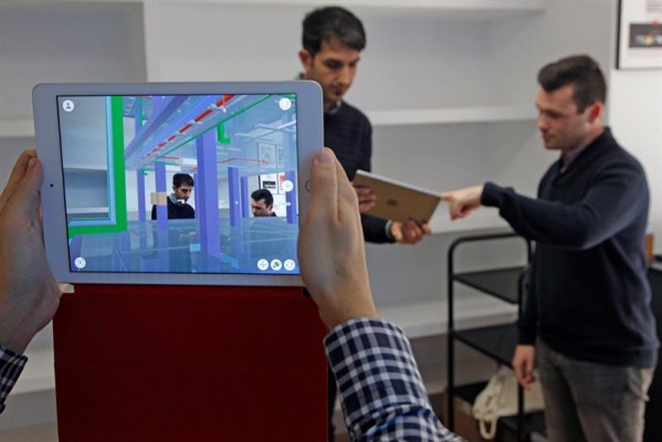Una empresa de Alicante crea una plataforma online para ver la realidad aumentada de las viviendas