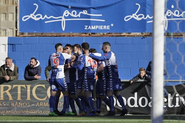 El Mestalla cae ante un rival directo en su lucha por salvarse