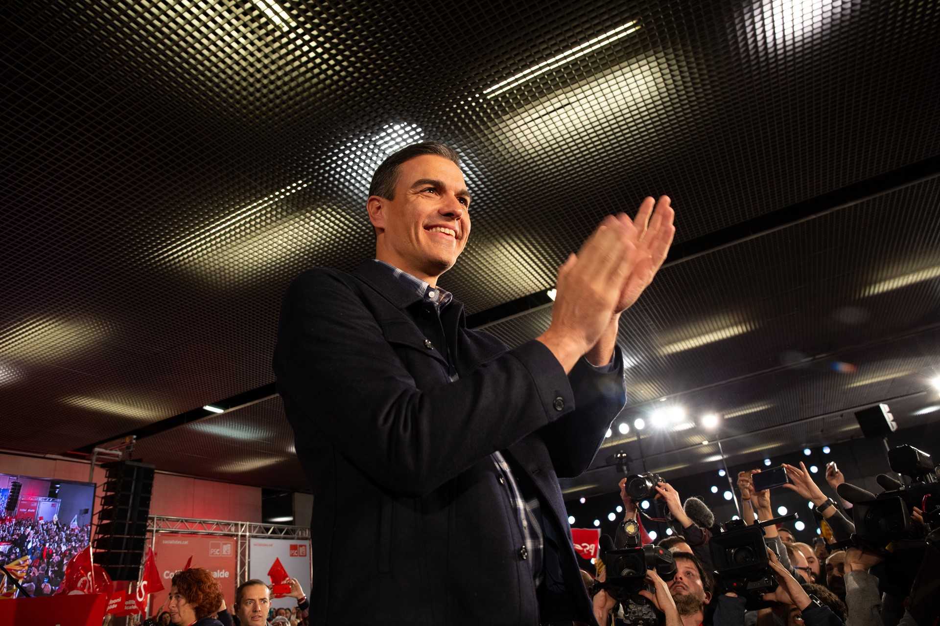 Sánchez insiste en la necesidad de aprobar los PGE, basados en políticas sociales y en modernizar la economía