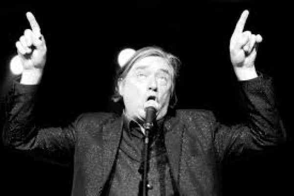 Una banda de rock civilizada invade la fonda del pueblo”: Einstürzende Neubauten