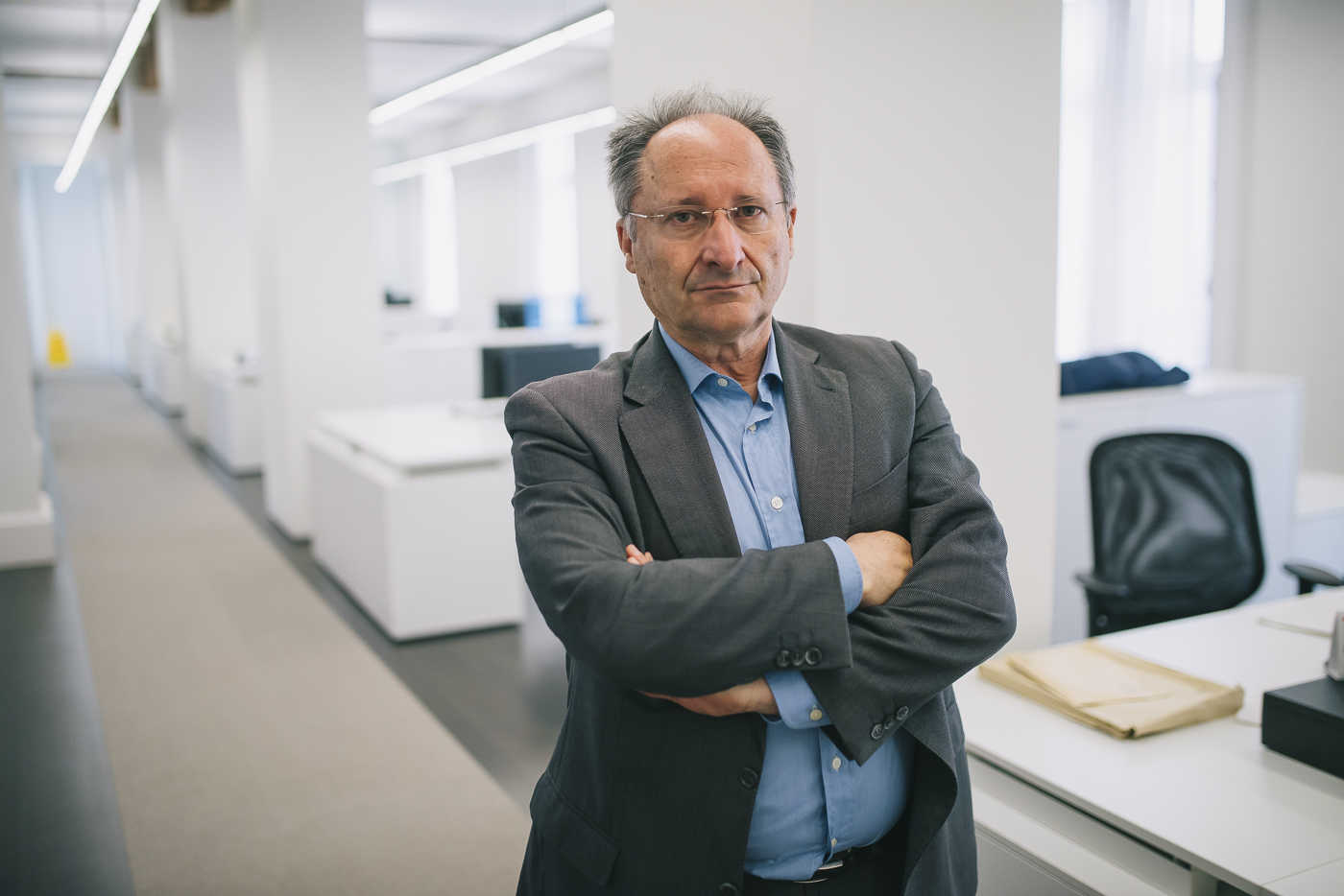 El director de la Agencia Antifraude, Joan Llinares, en la sede de la calle Navellos. Foto: KIKE TABERNER - 