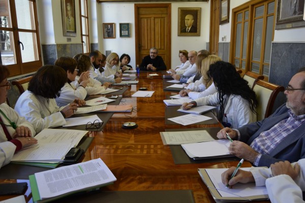 El Provincial constituye la mesa de negociación del convenio y escenifica 'el deshielo' en el hospital