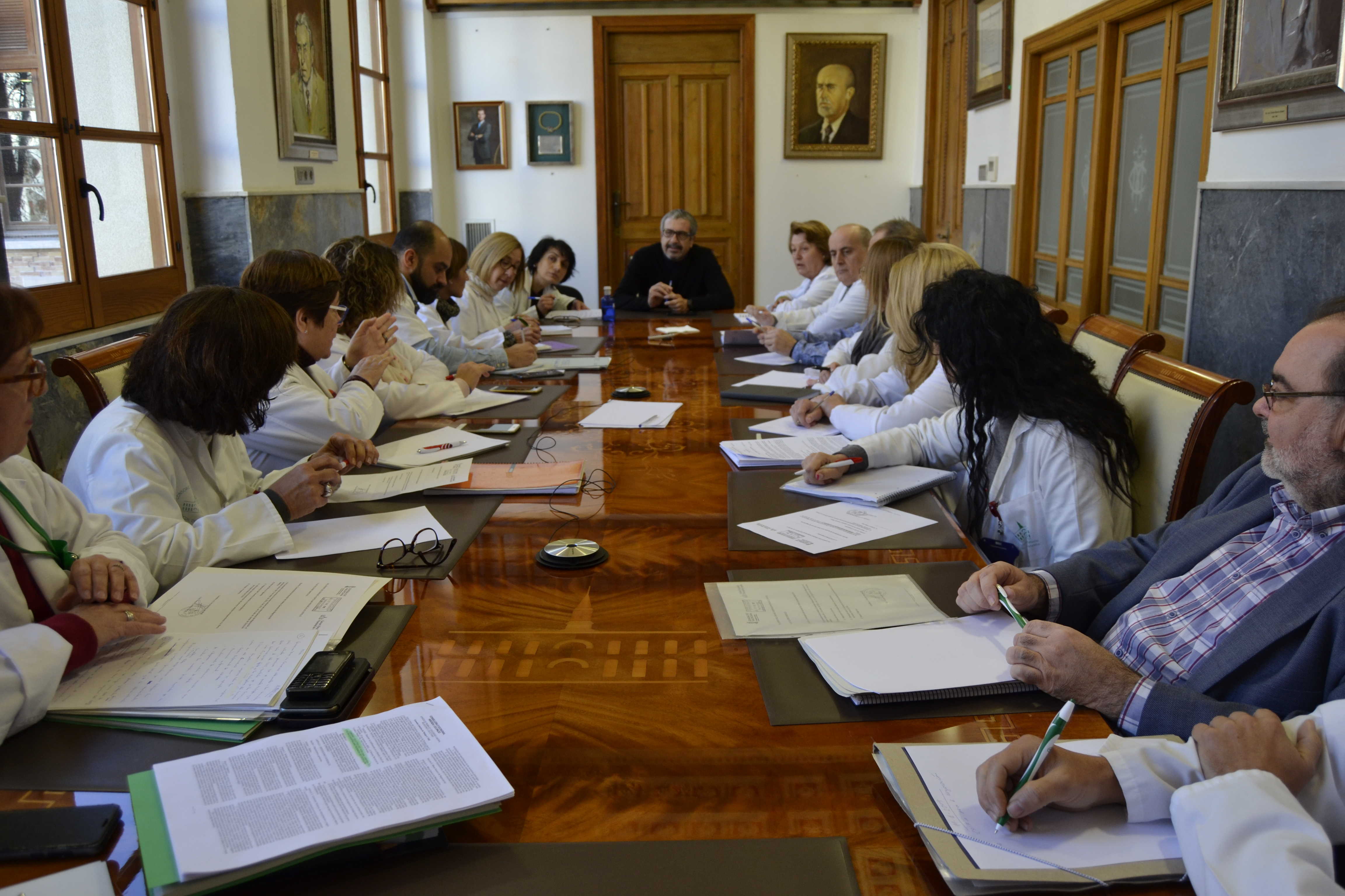 El Provincial constituye la mesa de negociación del convenio y escenifica 'el deshielo' en el hospital
