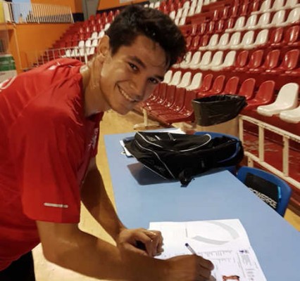 El Fertiberia hace ficha del primer equipo al juvenil Óscar García