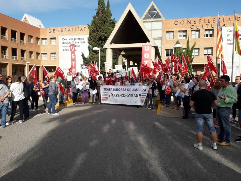 UGT denuncia ante la inspección de trabajo la deuda de Limpiezas Raspeig con sus trabajadoras