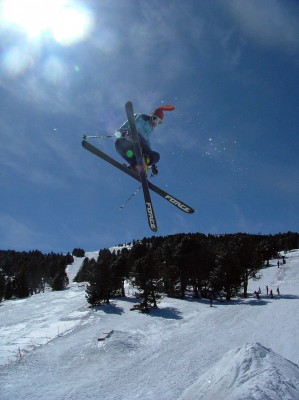 Les Pyrénées: Font-Romeu Pyrénées 2000 reune a los 100 mejores freestylers del mundo