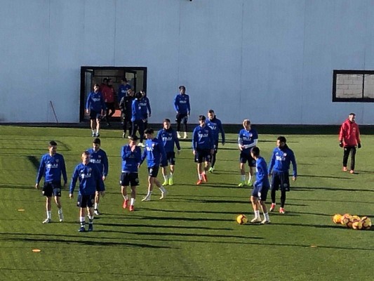 Kondogbia y Guedes, ausencias en una sesión marcada por el silencio