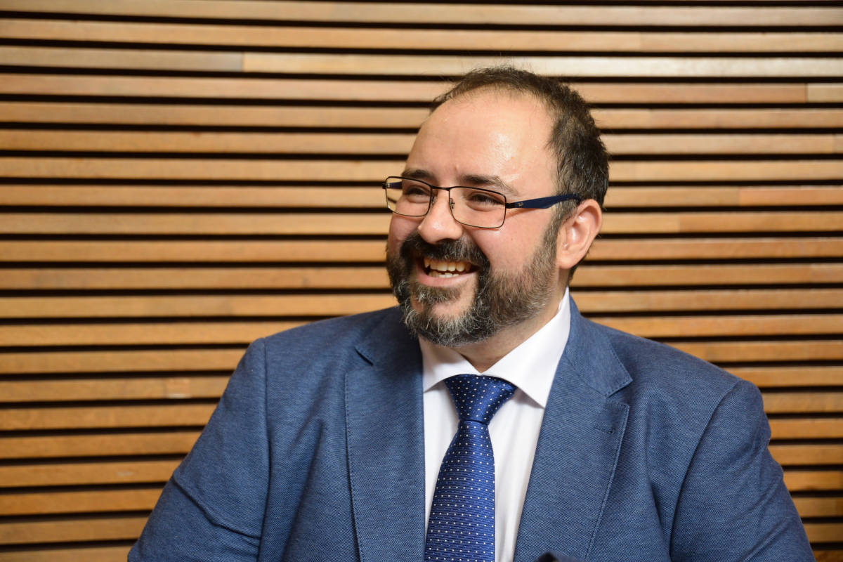 Un diputado socialista de Elda sin actividad pide cobrar la extra de dedicación exclusiva al cargo