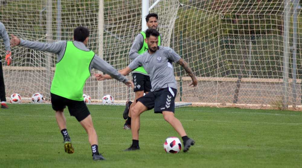 El Castellón rescinde el contrato de Acevedo
