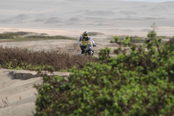 Quintanilla pasa a liderar el Dakar tras la tercera etapa