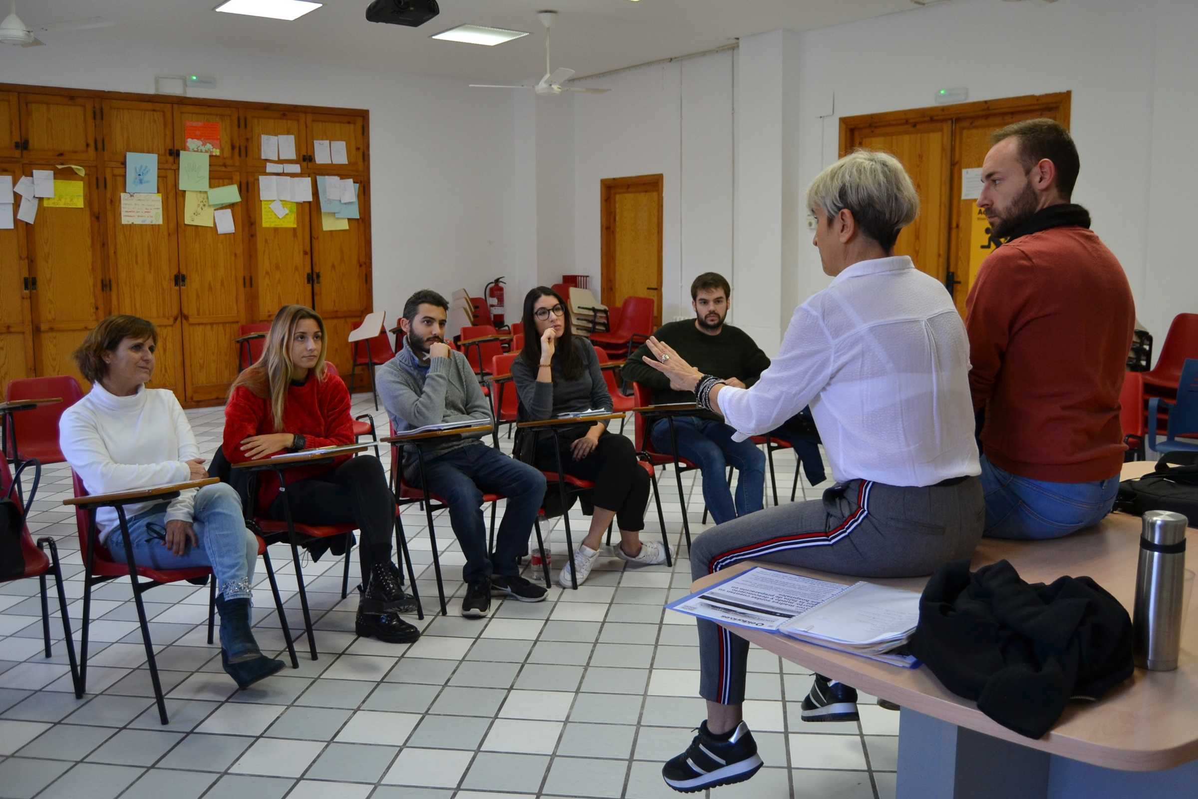 El servicio de orientación laboral de la Vall d’Uixó ofrecerá atención específica a personas sordas