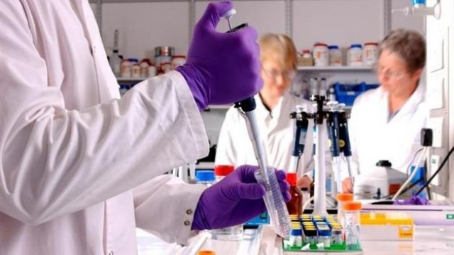 Los tratamientos contra el cáncer representan en torno al 10% de gasto farmacéutico en España