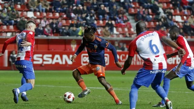 Batshuayi entierra sus opciones de seguir jugando en el Valencia