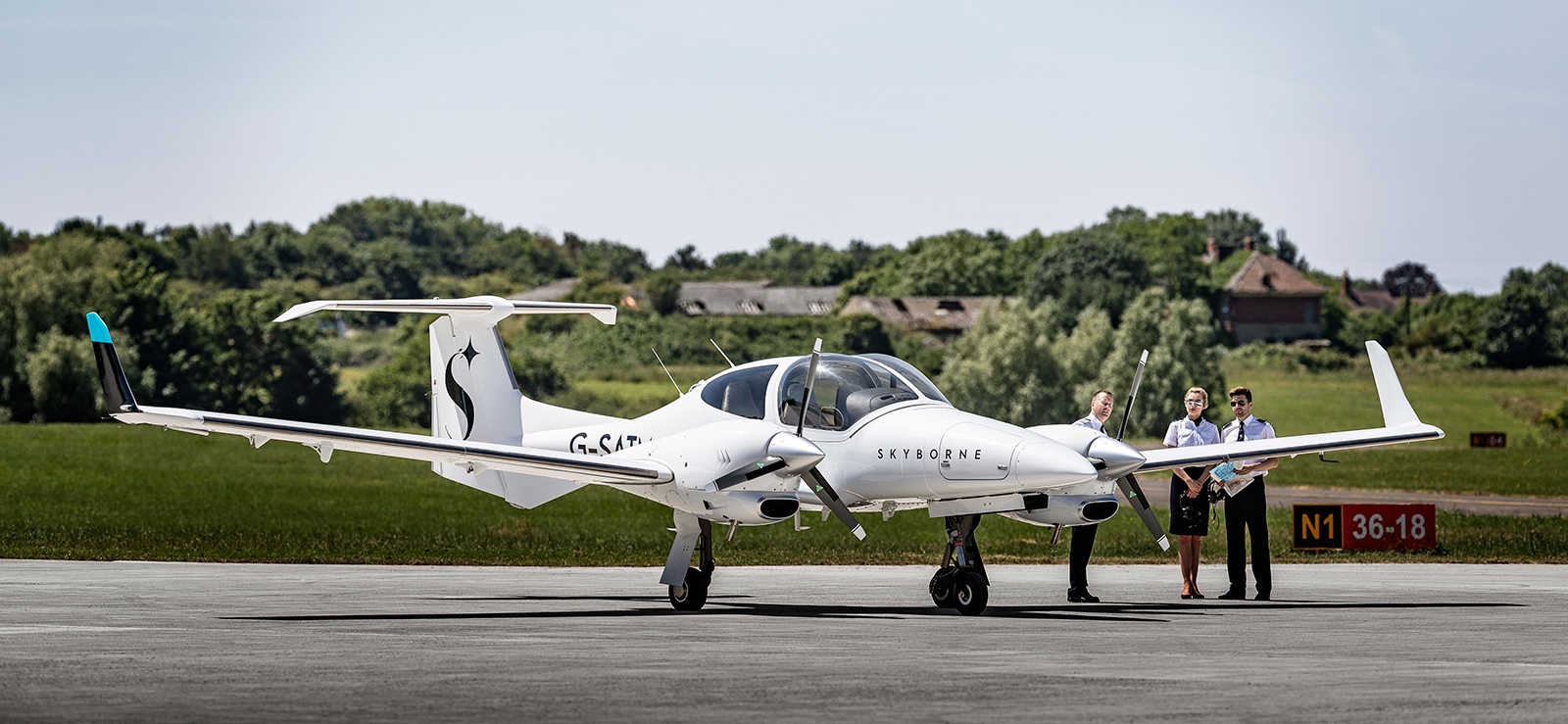 Una imagen promocional de Skyborne Airline Academy. - 