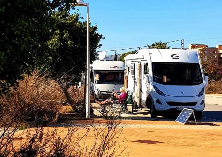 El PP detecta autocaravaning ilegal en Torre la Sal y denuncia la 