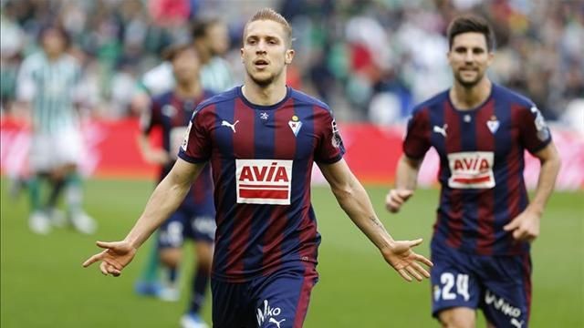 El Eibar vapulea al Betis y deja muy tocado a Pepe Mel