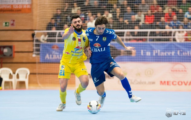 El Peñíscola RehabMedic comienza el año con goleada en Valdepeñas (1-6)
