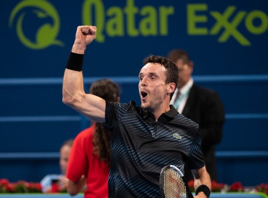 Roberto Bautista tumba al número 1 del mundo en su primer torneo del año