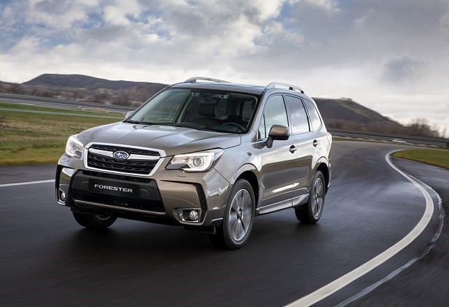 Subaru renueva el Forester con un frontal más deportivo para todos los acabados