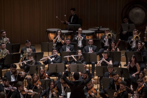 La Jove Orquestra inicia su encuentro de invierto de la mano de Hilari García

