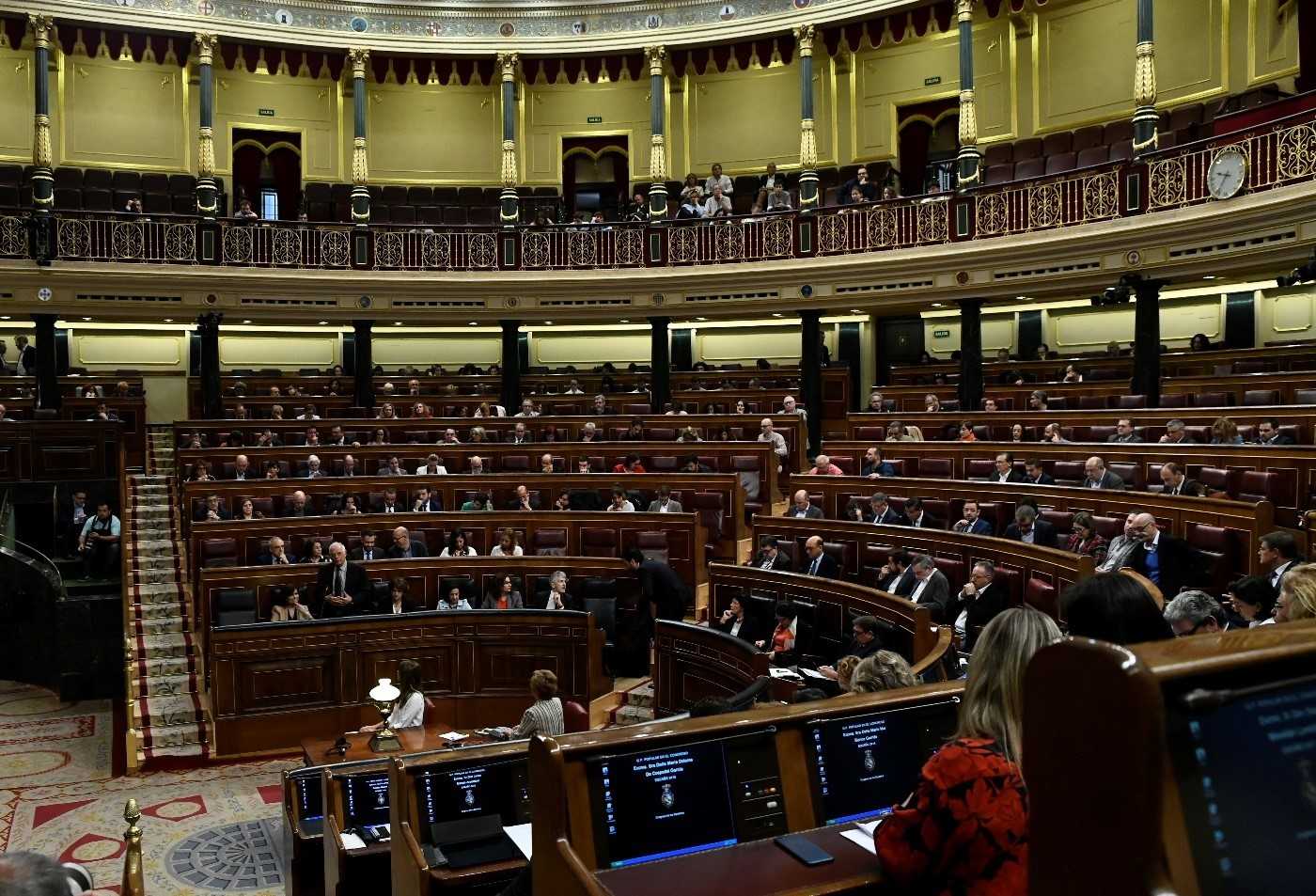 La Ley Celaá, lograr la igualdad laboral y la Ley de Cambio Climático, deberes sociales del Parlamento