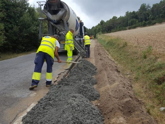 La Generalitat Valenciana elimina las tasas al despliegue de fibra óptica en las carreteras