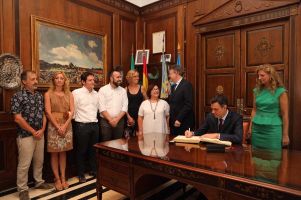 El Gobierno cifra en 283 euros el coste del viaje de Sánchez en avión oficial en el que acudió al FIB
