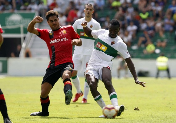 Neyder llega a enero sin renovar 
