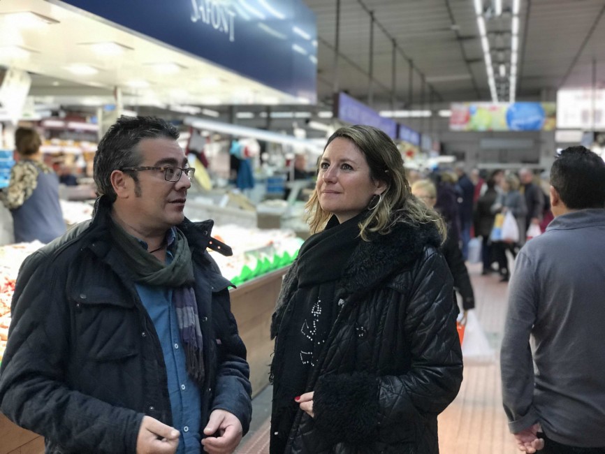 Begoña Carrasco mantuvo una reunión con José Luis Hernández, gerente del Mercado Central. - 