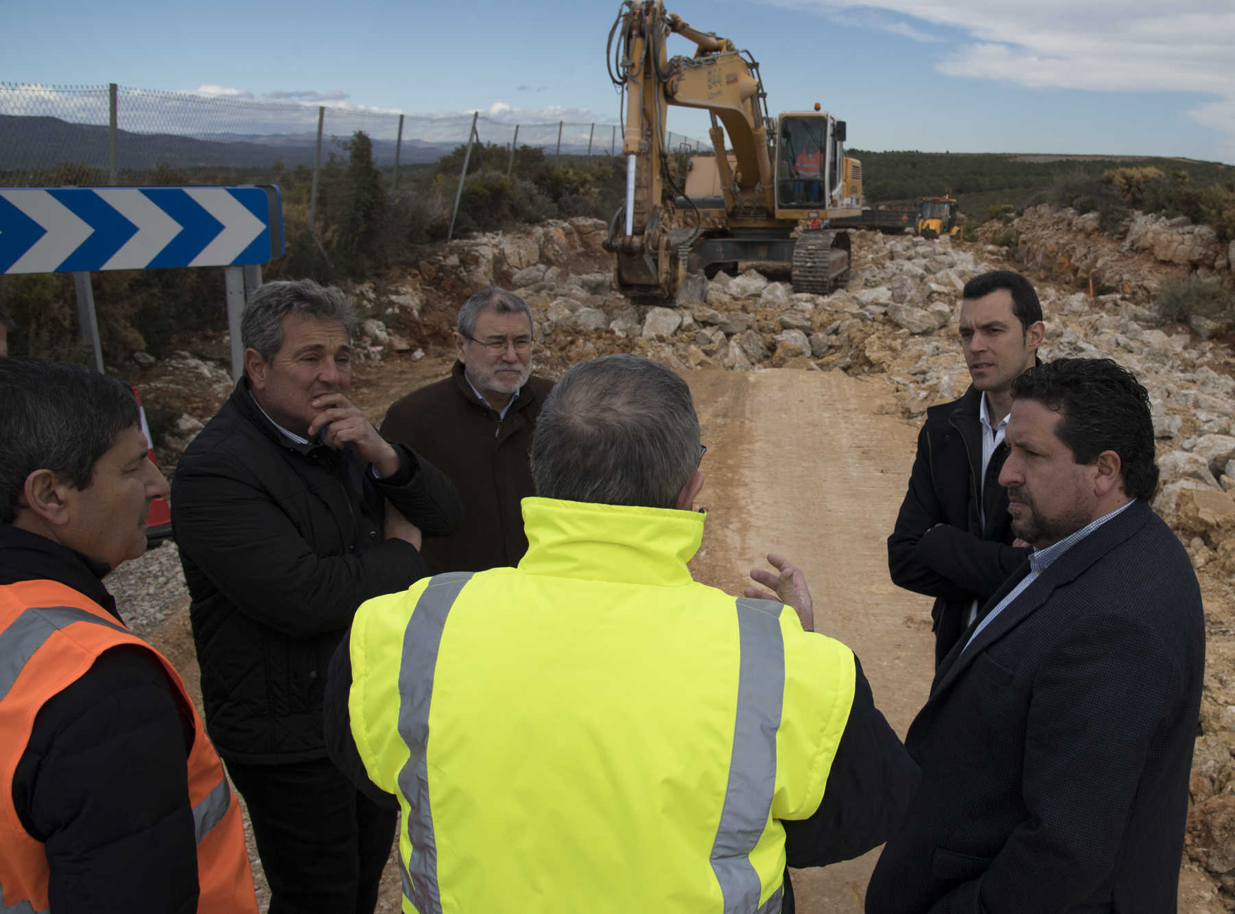 La provincia estrena año y contrato para reforzar su red viaria en el interior por valor de 5 millones