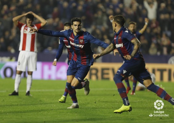 El Levante afrontará hasta seis partidos en la cuesta de enero