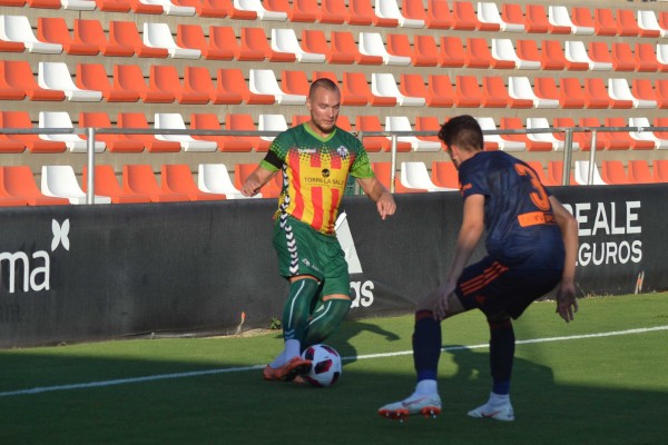 Luismi y Oliynyk se desvinculan del Castellón