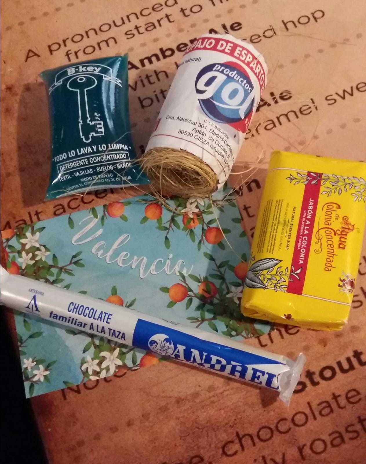 Comida navideña de consellers en el Palau, regalos de Oltra y broma en latín