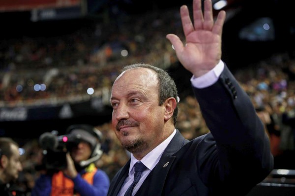 Rafa Benítez recibe el cariño de Mestalla