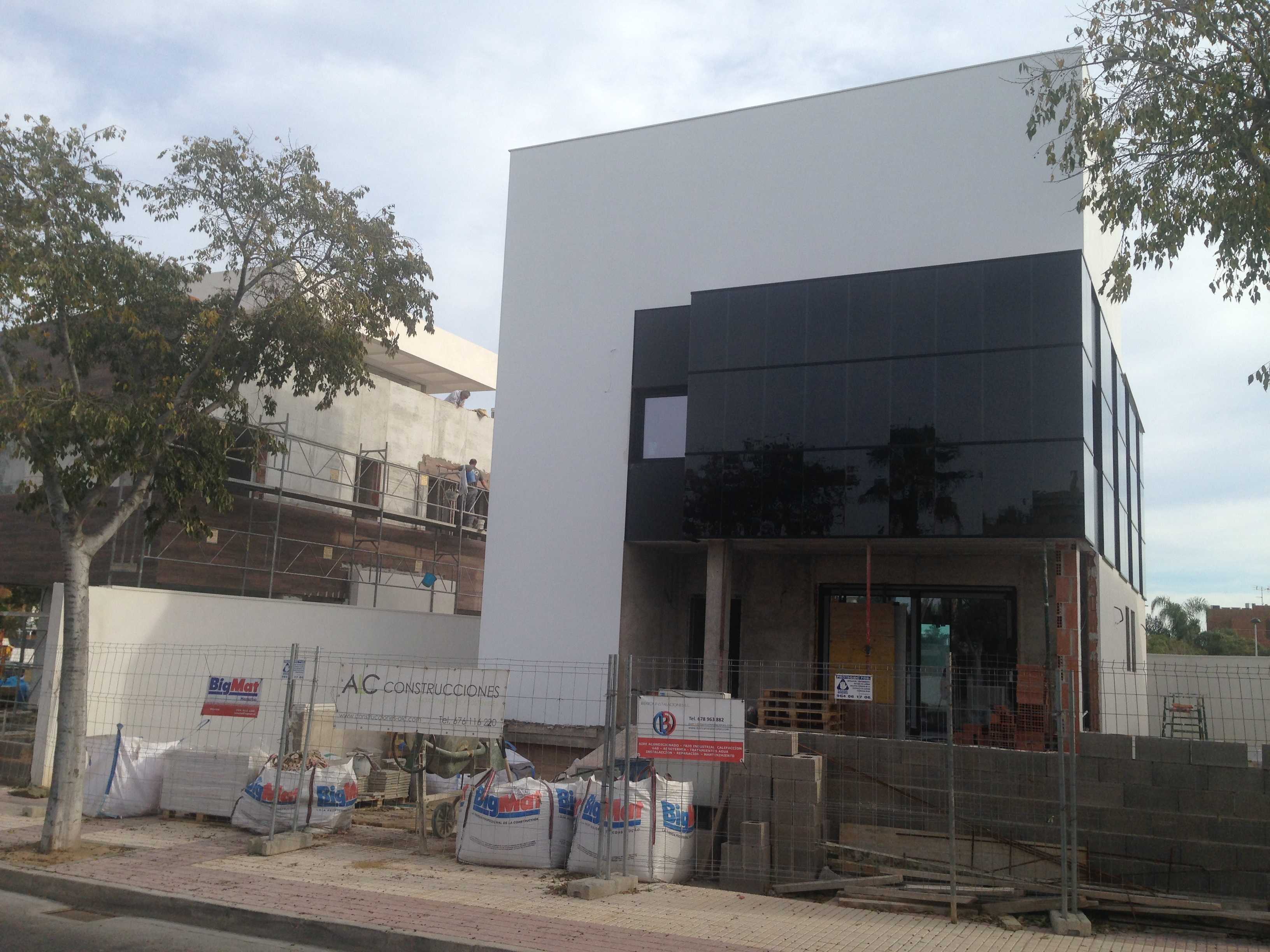La construcción acelera en el PAU Lledó y al menos una quincena de obras avanzan en la zona