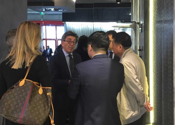 Héctor Colonques (Porcelanosa) rubrica el fin del blindaje del Sabadell frente a inversores 'hostiles'
